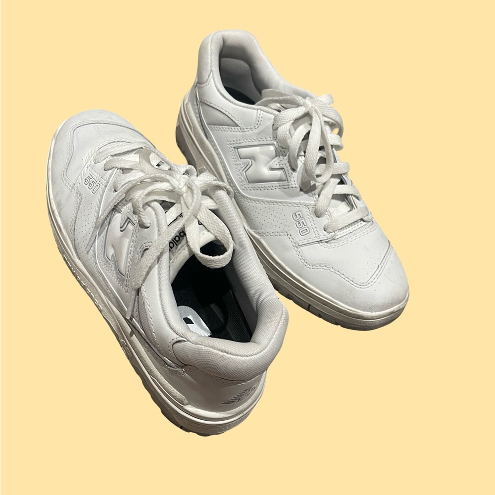 New Balance Classic White 550 Sneakers - 6.5M/8.5W